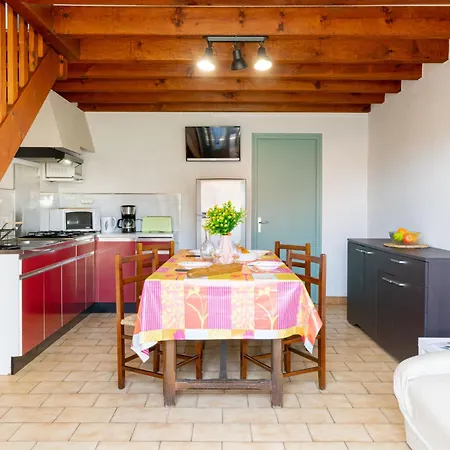 Casa vacanze Sicard-5 By Interhome *
